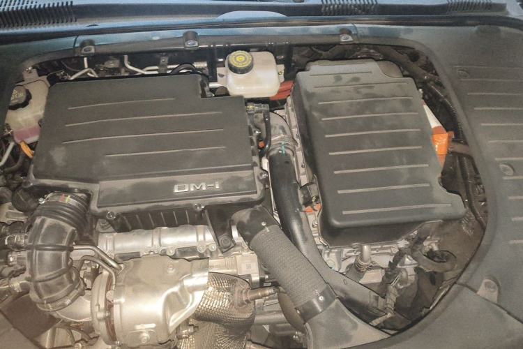 Used BYD Han 2022 DM-i 121KM Luxury Model Engine Bay