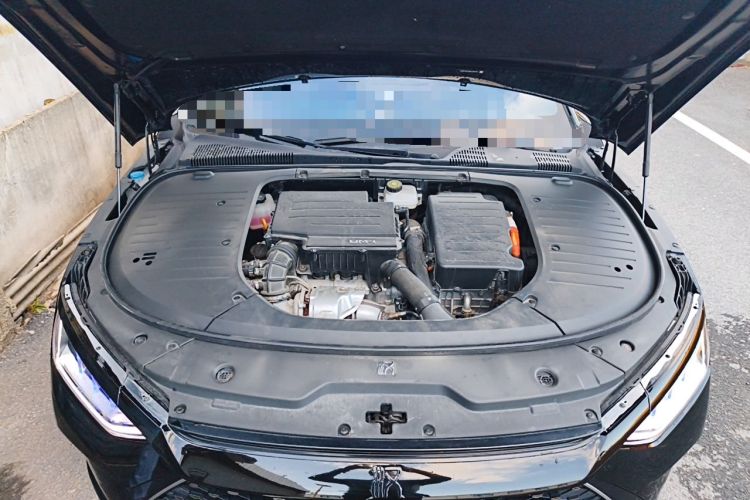 Used BYD Han 2022 DM-i 121KM Luxury Model Engine Bay