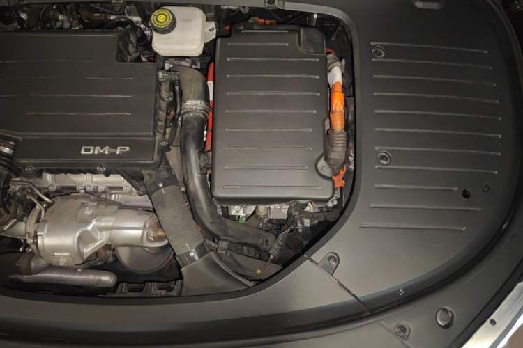 Used BYD Han 2022 DM-p 202km Four-Wheel Drive Flagship Model Engine Bay Left
