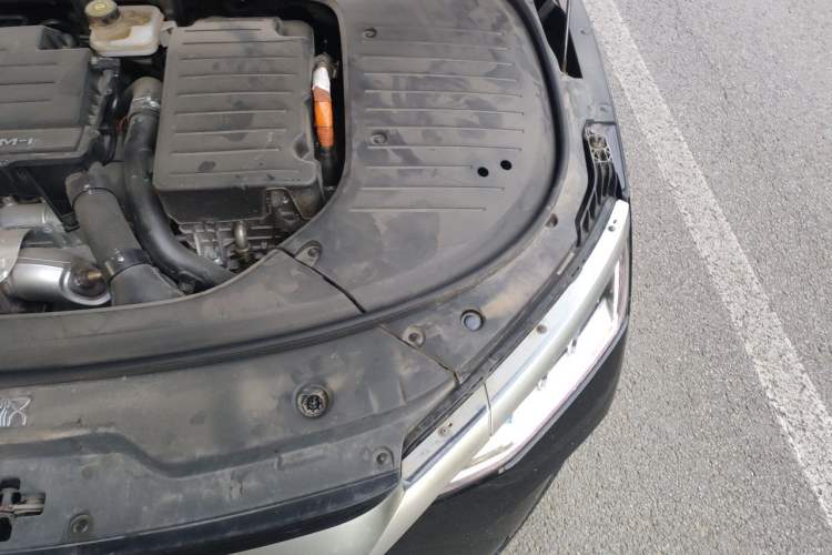 Used BYD Han 2022 DM-i 121KM Luxury Model Engine Bay Left