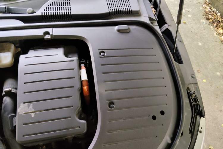 Used BYD Han 2022 DM-i 121KM Luxury Model Engine Bay Left