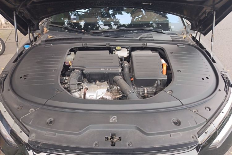 Used BYD Han 2022 DM-i 121KM Prestige Model Engine Bay
