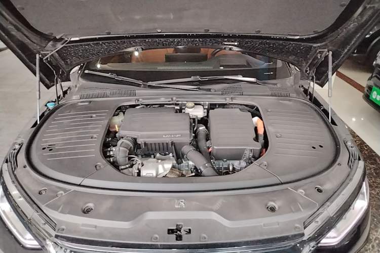 Used BYD Han 2022 DM-p 202km Four-Wheel Drive Flagship Model Engine Bay