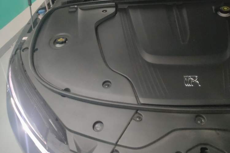 Used BYD Han 2022 EV Genesis Edition 715 km Front-Wheel-Drive Flagship Model Engine Bay Right