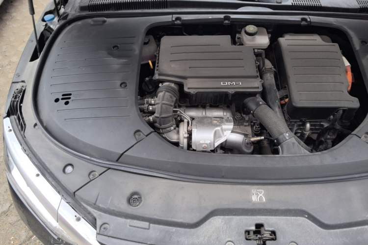 Used BYD Han 2022 DM-i 121KM Prestige Model Engine Bay Right