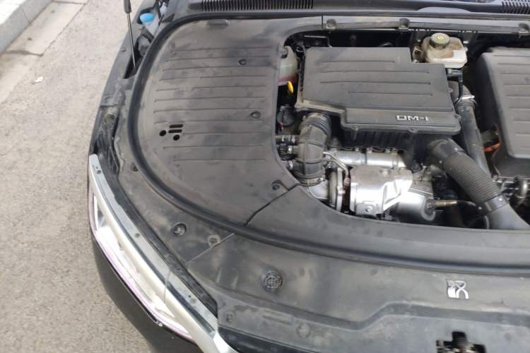 Used BYD Han 2022 DM-i 121KM Luxury Model Engine Bay Right