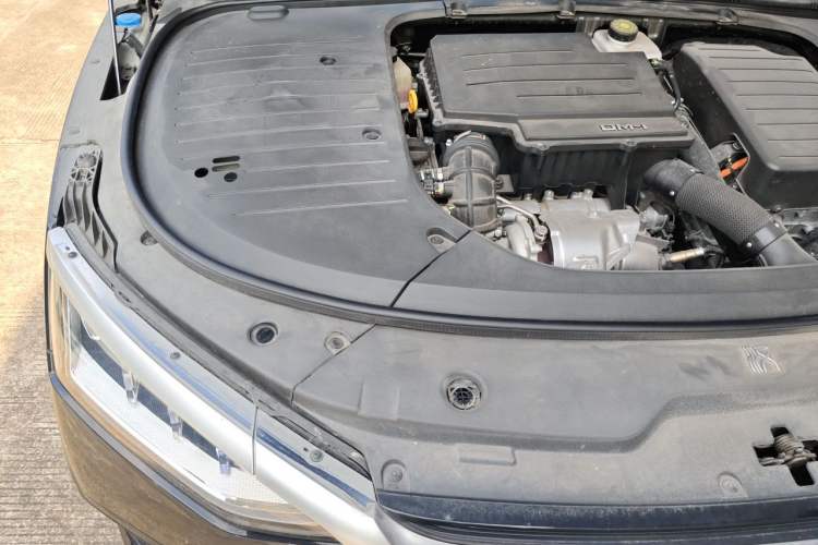 Used BYD Han 2022 DM-i 121KM Luxury Model Engine Bay Right