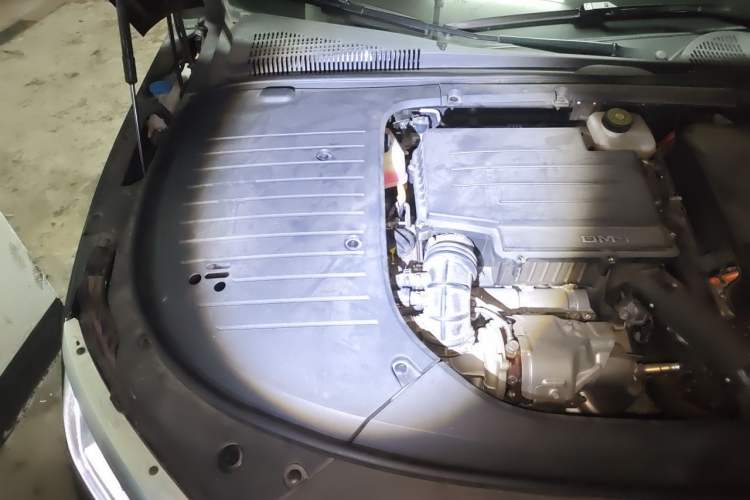 Used BYD Han 2022 DM-i 121KM Luxury Model Engine Bay Right