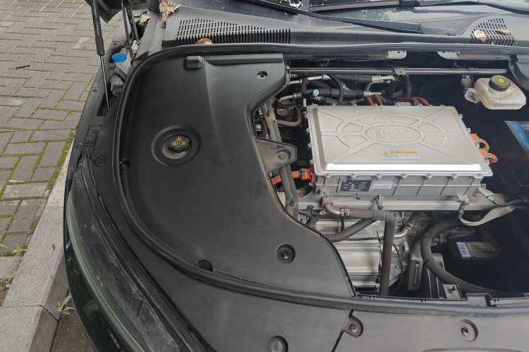 Used BYD Han 2022 EV Genesis Edition 715 km Front-Wheel-Drive Flagship Model Engine Bay Right