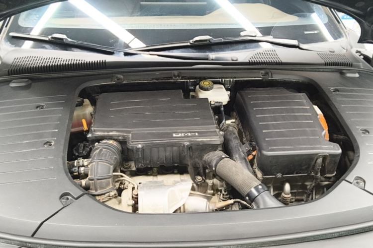 Used BYD Han 2022 DM-i 121KM Luxury Model Engine Bay