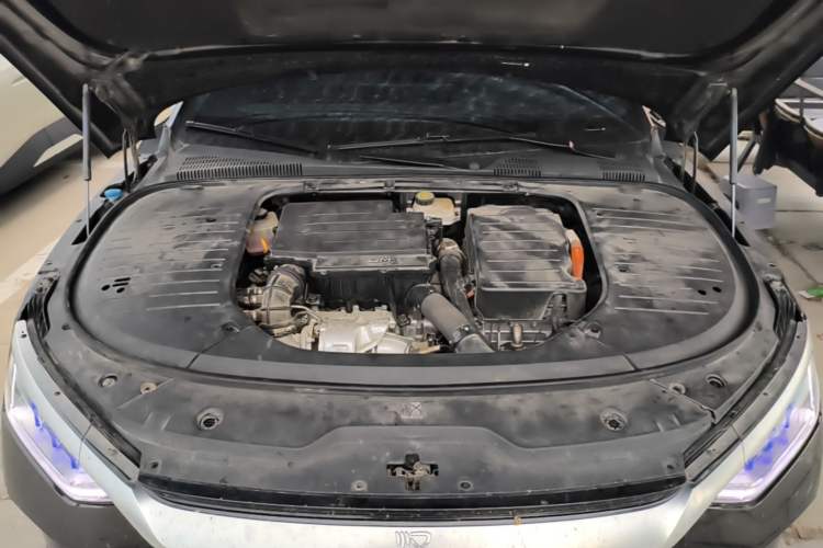 Used BYD Han 2022 DM-i 121KM Prestige Model Engine Bay