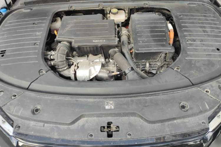 Used BYD Han 2022 DM-i 121KM Prestige Model Engine Bay
