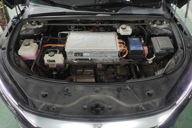 Used BYD Han 2022 EV Genesis Edition 715KM Front-Wheel-Drive Prestige Model Engine Bay