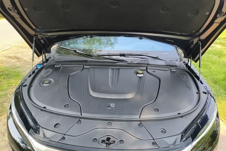 Used BYD Han 2022 EV Genesis Edition 715KM Front-Wheel-Drive Prestige Model Engine Bay