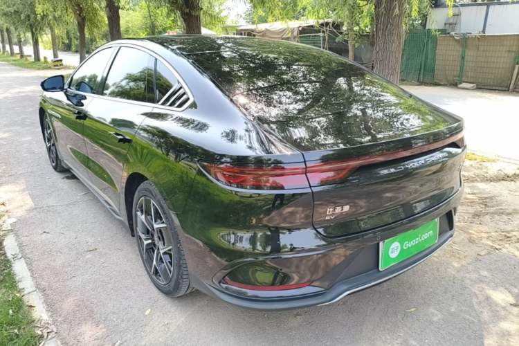 Used BYD Han 2022 EV Genesis Edition 715KM Front-Wheel-Drive Prestige Model Exterior 2