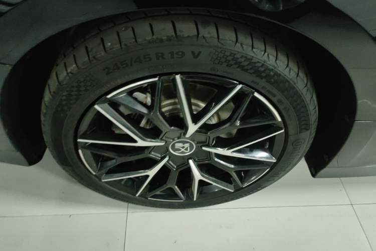 Used BYD Han 2022 EV Genesis Edition 610KM All-Wheel Drive Premium Model Exterior 4