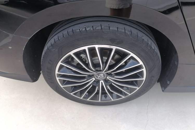 Used BYD Han 2022 DM-i 121KM Luxury Model Exterior 5