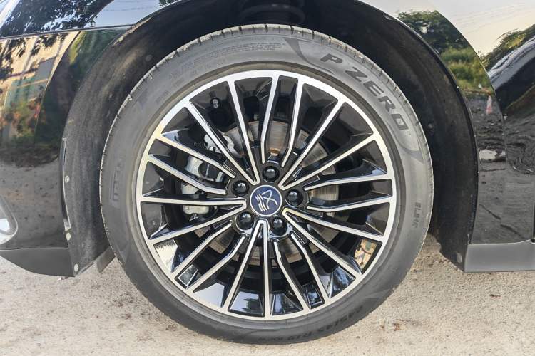 Used BYD Han 2022 DM-i 121KM Luxury Model Exterior 9