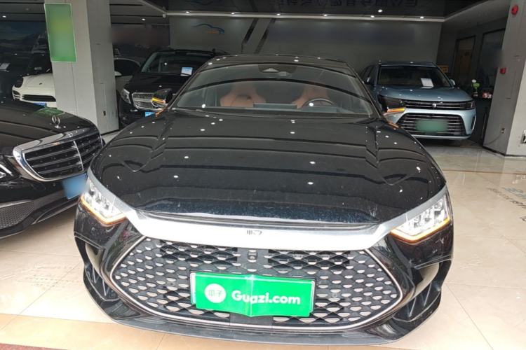Used BYD Han 2022 DM-i 242km Flagship Model Front