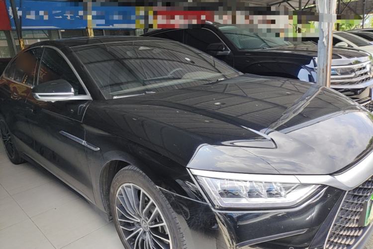 Used BYD Han 2022 DM-i 121KM Prestige Model Front Right 45 Deg