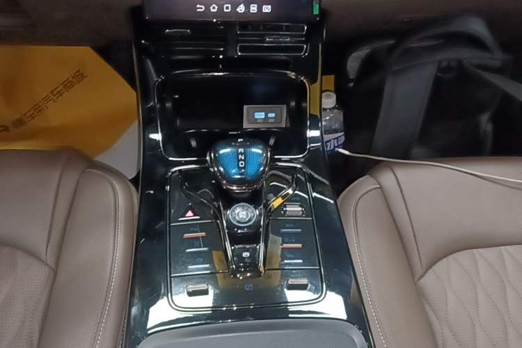 Used BYD Han 2022 DM-i 121KM Prestige Model Gear Lever