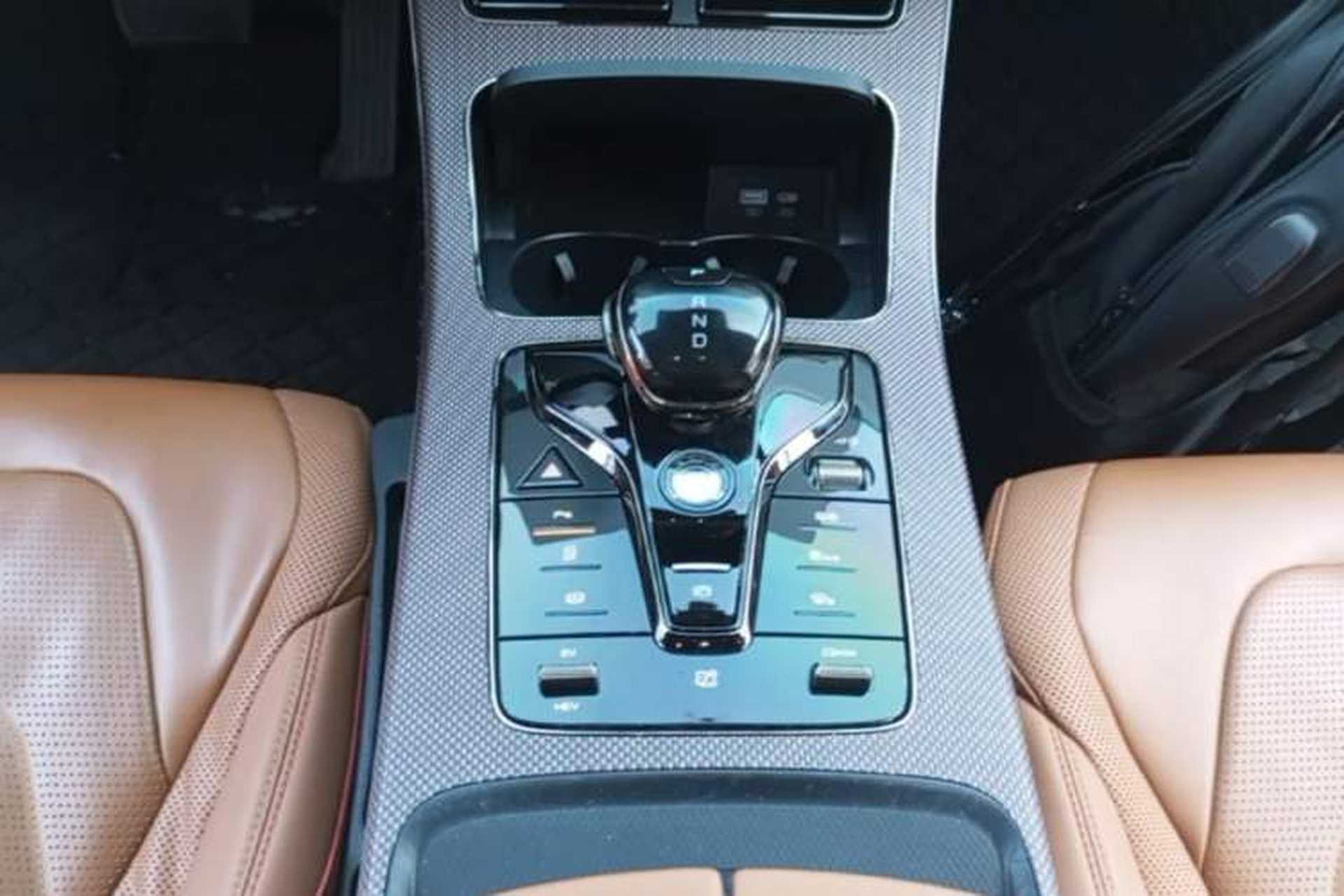 Used BYD Han 2022 DM-i 121KM Luxury Model Gear Lever