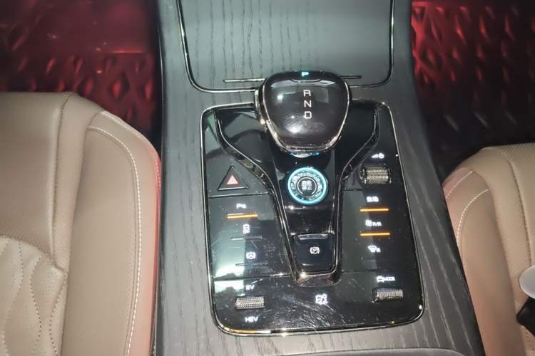Used BYD Han 2022 DM-i 121KM Luxury Model Gear Lever