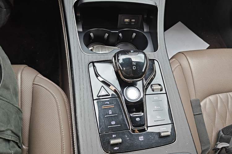 Used BYD Han 2022 DM-i 121KM Luxury Model Gear Lever