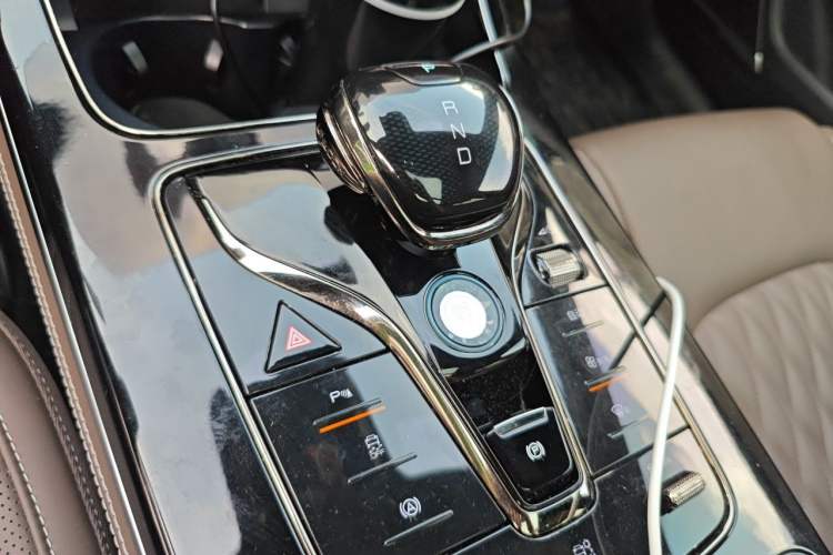 Used BYD Han 2022 DM-i 121KM Luxury Model Gear Lever