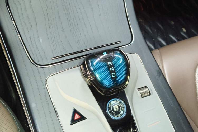Used BYD Han 2022 DM-i 121KM Luxury Model Gear Lever
