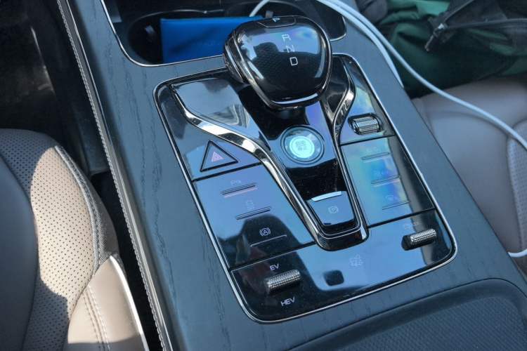 Used BYD Han 2022 DM-i 121KM Luxury Model Gear Lever