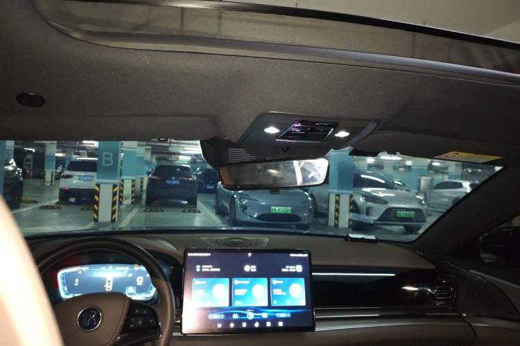 Used BYD Han 2022 DM-i 121KM Prestige Model Headliner