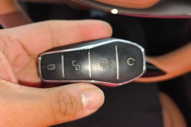 Used BYD Han 2022 DM-p 202km Four-Wheel Drive Flagship Model Interior 1