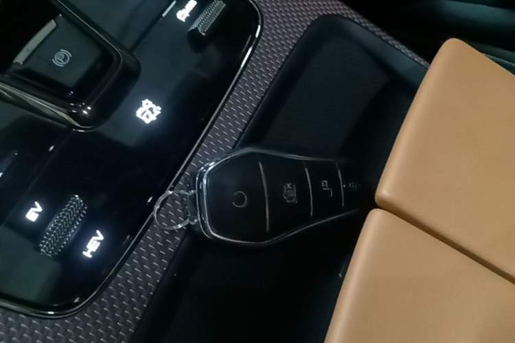 Used BYD Han 2022 DM-i 121KM Luxury Model Interior 1