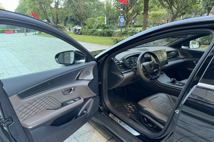 Used BYD Han 2022 EV Genesis Edition 610KM All-Wheel Drive Premium Model Interior 2