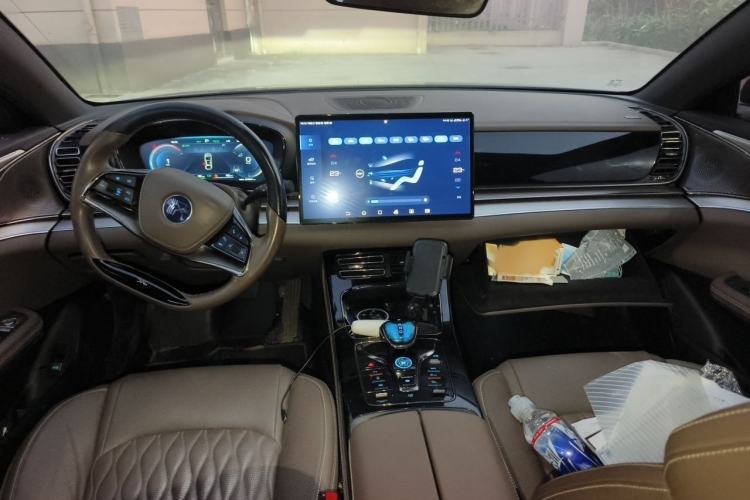 Used BYD Han 2022 DM-i 121KM Prestige Model Interior 2