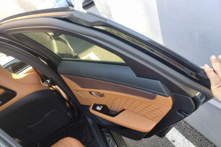 Used BYD Han 2022 EV Genesis Edition 610KM All-Wheel Drive Premium Model Interior 3