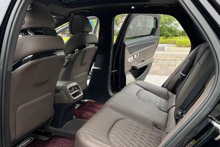 Used BYD Han 2022 DM-i 121KM Prestige Model Interior 4