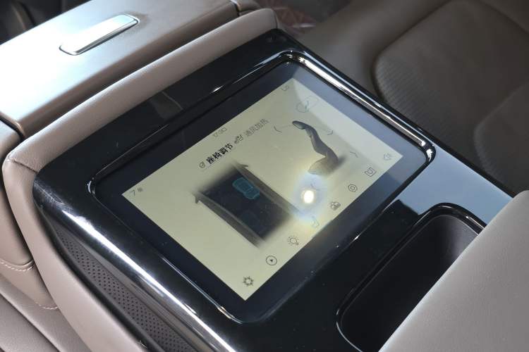 Used BYD Han 2022 EV Genesis Edition 610KM All-Wheel Drive Premium Model Interior 4