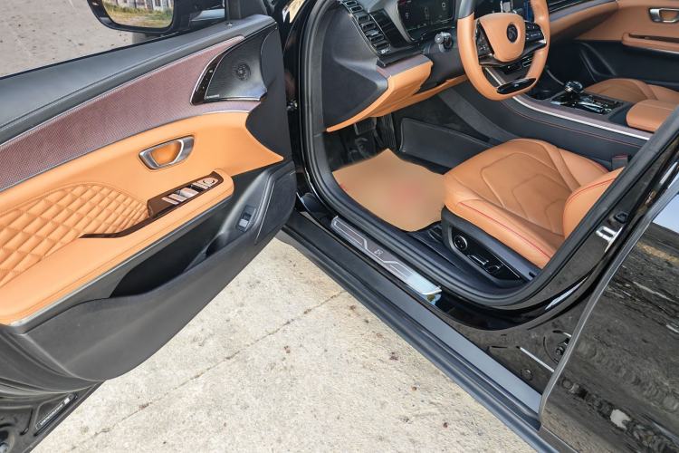 Used BYD Han 2022 DM-i 121KM Luxury Model Interior 5