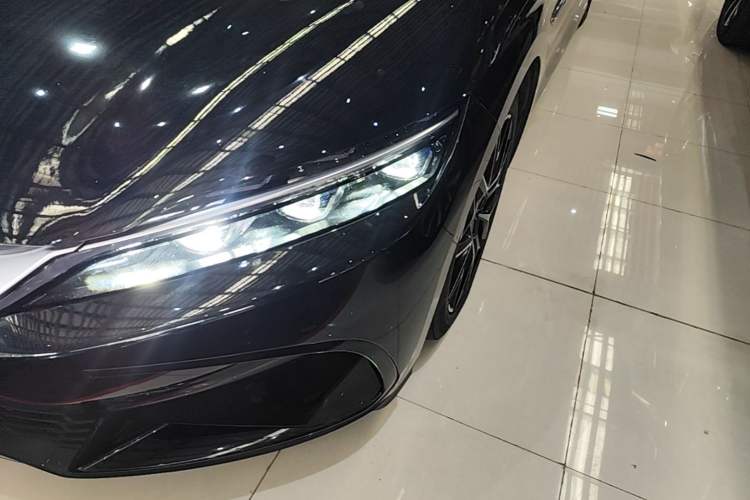 Used BYD Han 2022 EV Genesis Edition 610KM All-Wheel Drive Premium Model Left Front Headlight