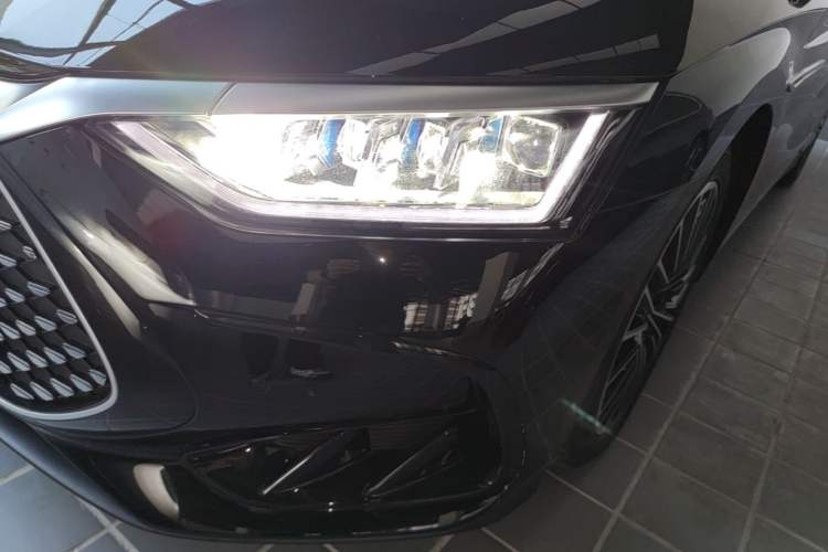 Used BYD Han 2022 DM-i 121KM Luxury Model Left Front Headlight