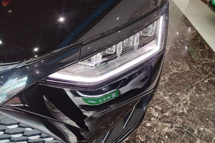Used BYD Han 2022 DM-p 202km Four-Wheel Drive Flagship Model Left Front Headlight
