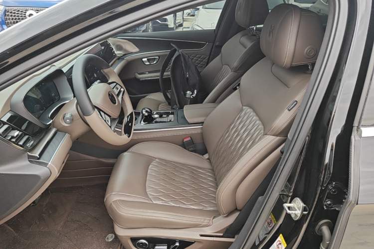 Used BYD Han 2022 DM-i 121KM Luxury Model Left Front Seat