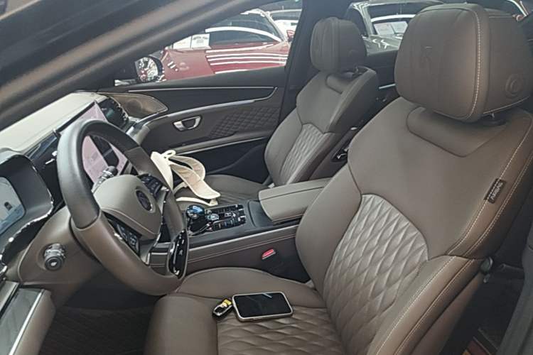 Used BYD Han 2022 DM-i 121KM Luxury Model Left Front Seat
