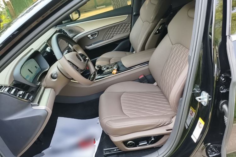 Used BYD Han 2022 EV Genesis Edition 715KM Front-Wheel-Drive Prestige Model Left Front Seat