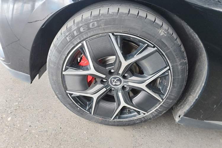 Used BYD Han 2022 EV Genesis Edition 715KM Front-Wheel-Drive Prestige Model Left Front Wheel Hub