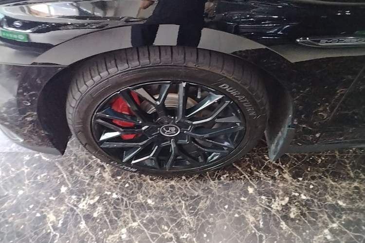 Used BYD Han 2022 DM-p 202km Four-Wheel Drive Flagship Model Left Front Wheel Hub