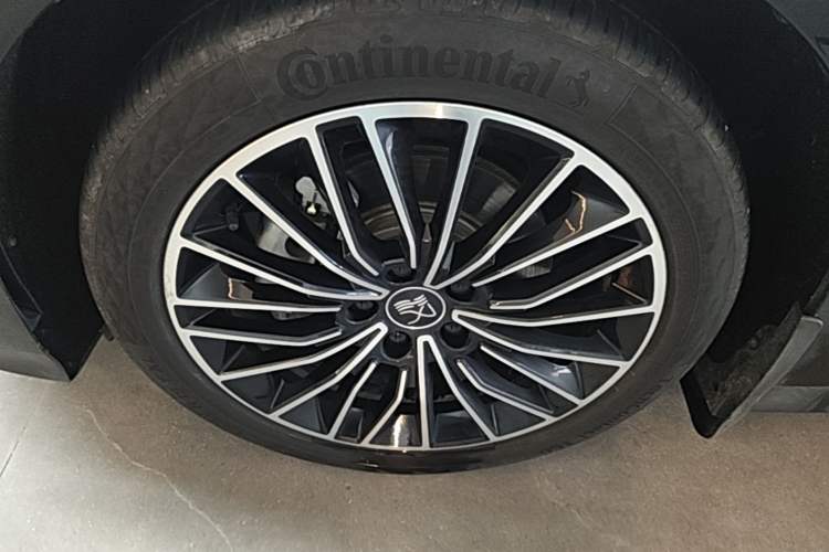 Used BYD Han 2022 DM-i 121KM Luxury Model Left Front Wheel Hub