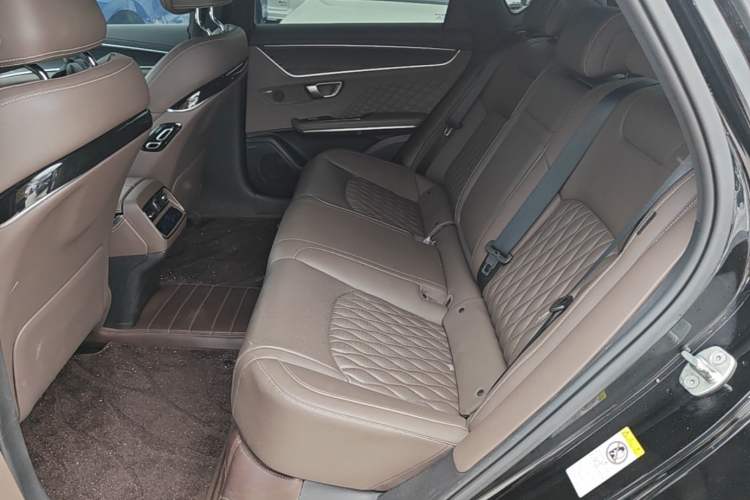 Used BYD Han 2022 DM-i 121KM Luxury Model Left Rear Seat